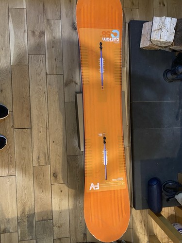 Burton flying 158w snowboard - flying,