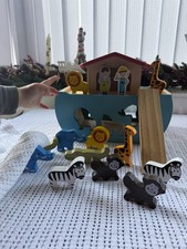 Wooden Animals Shapes Noahs