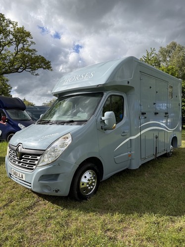 Equi babe coach - built, full