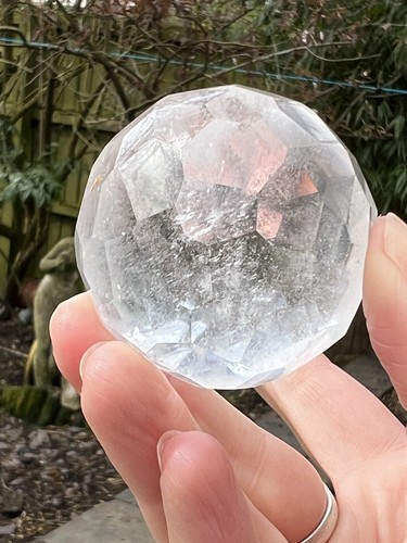 Clear quartz hand - clear,