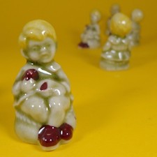 Wade Whimsies (2001/07) Wade Ceramics -Set #1 (2001) Nursery -Little Jack Horner