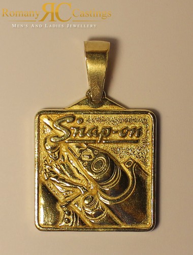 Snap pendant square solid - on,