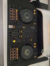 Pioneer DJ DDJ-FLX4 controller