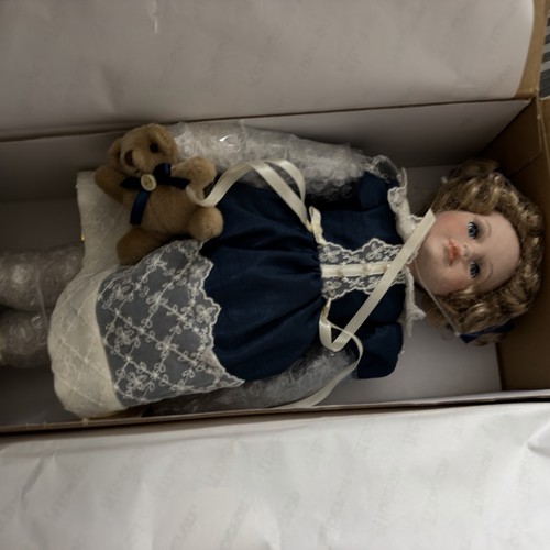 Alberon porcelain girl - girl, doll