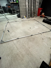 Fast Fold projection screen