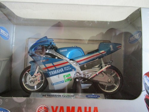 Miniature yamaha 250 - ,
