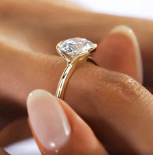 Real Round 1ct MOISSANITE Ring