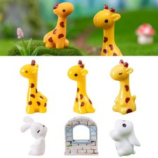 Giraffe Rabbit Model Figurine Desktop Garden Landscape Ornament Resin Decoration