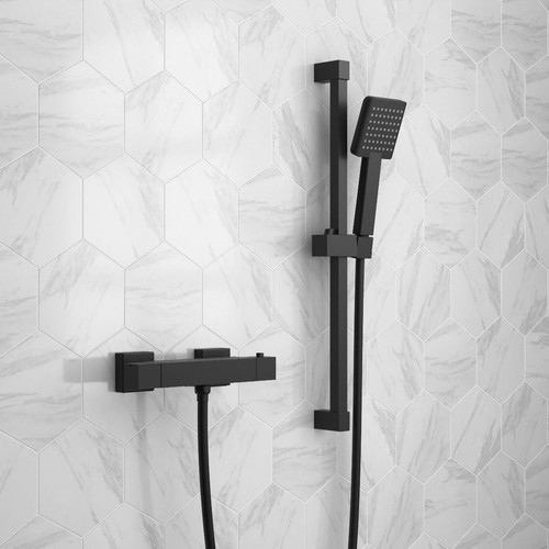 Matt black square thermostatic - black,