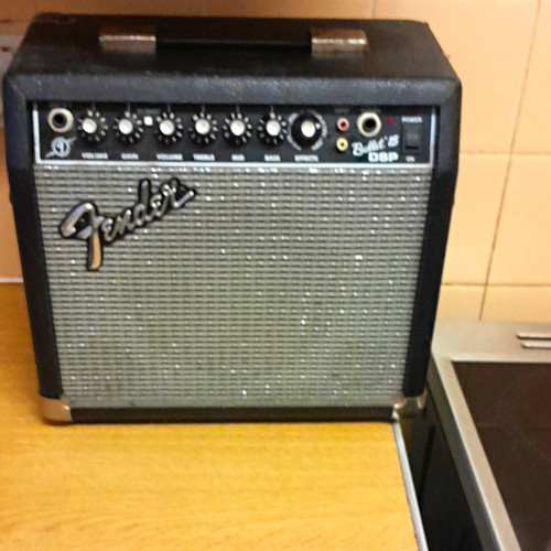 Fender frontman 15g 15w solid - fender,
