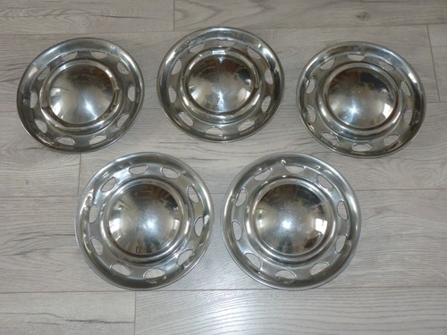 Classic mini hub caps - hub,