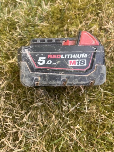 Milwaukee m18b5 0ah red - milwaukee,