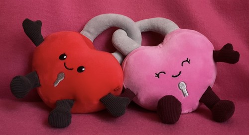 Fountasia red pink smiley - &,
