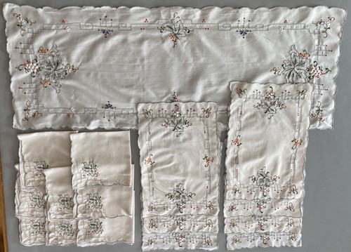 Vintage hand embroidered table - vintage,