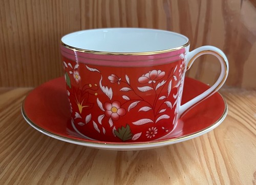 Wedgwood crimson jewel tea - -,