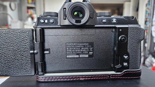 Fujifilm s10 digital camera - x-s10,