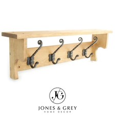 RUSTIC OAK WOODEN HALLWAY WALL