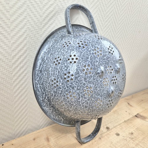 Vintage dutch colander enamel - vintage,