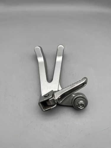 Suzuki tl1000 footrest bracket - footrest,