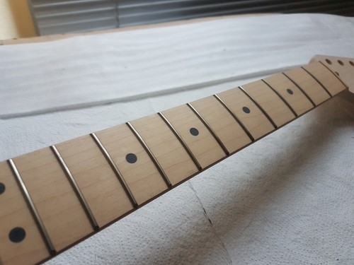 Fender stratocaster maple neck - fender,