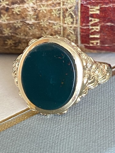 Gents 9ct gold - 9ct, bloodstone