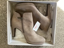Tamaris Grey Suede Ankle Boots