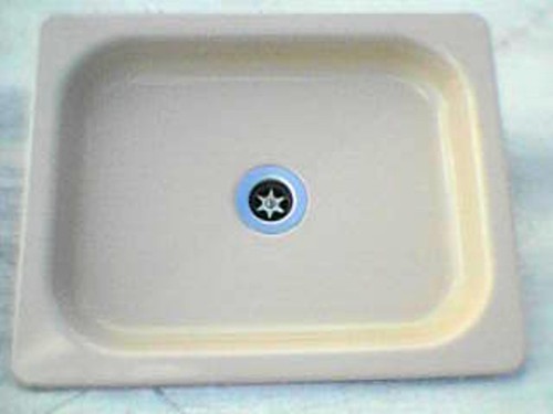 Sink - metal, shallow.)