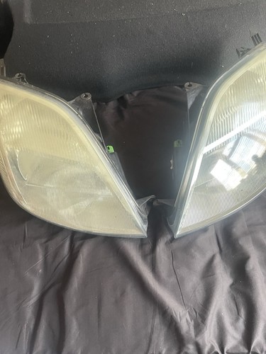 Ford fiesta mk6 headlights - ford,