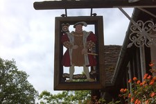 Photo 12x8 King Henry VIII pub