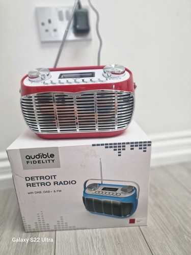 Retro radio alarm clock - radio,