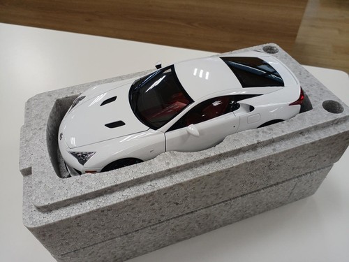 Autoart signature lexus - 1/18,