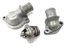 Triumph Sprint ST 1050 [2005] - Thermostat Kühlwasserregelung Thermostatgehäus