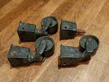 Set 4 Antique Brass Square Cup Castors.