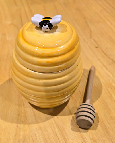 Ceramic beehive honey pot jar - beehive,