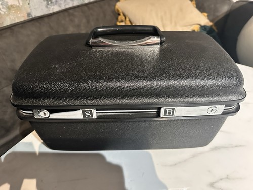 Vintage samsonite hard shell - samsonite,