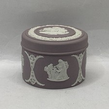 Vintage Wedgwood Jasperware Lilac Trinket Box with Lid (C2) NS#8826