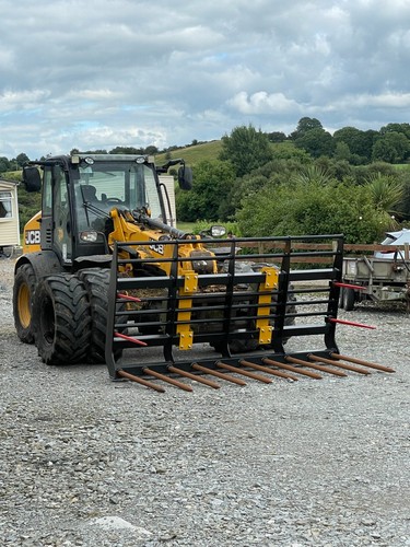 Wide buckrake silage - ft,