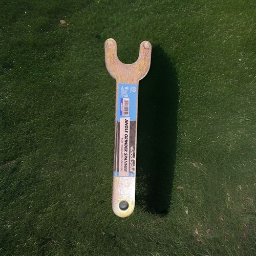Angle grinder pin - grinder, spanner
