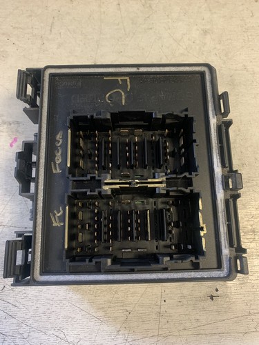 Ford focus fuse box - engine, bay