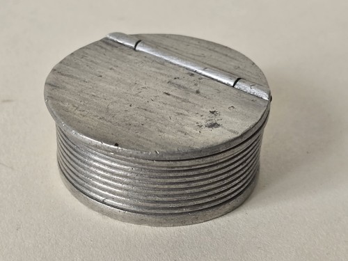 Antique small snuff - antique,