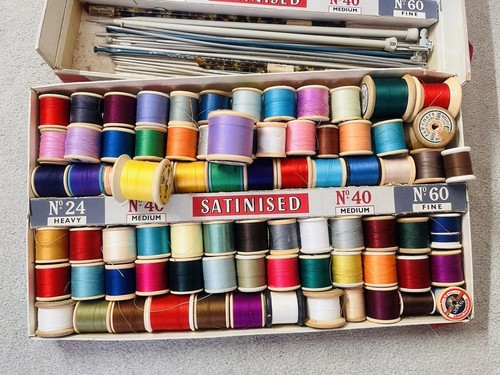 Vintage coats thread box - coats,