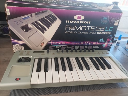 Novation remote world - remote, 25