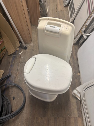 Caravan motorhome thetford - caravan,