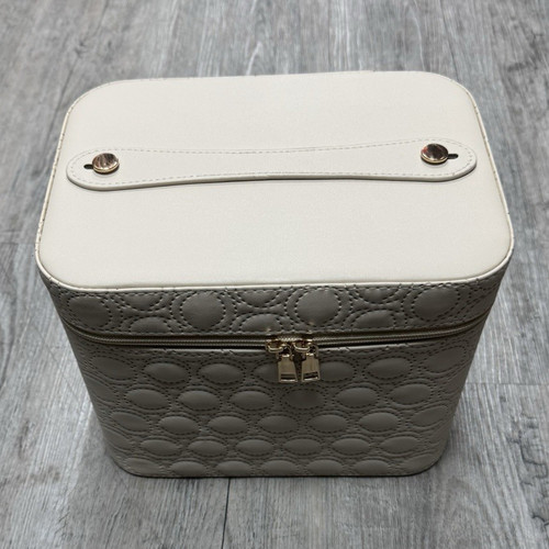 Faux leather make case - faux,
