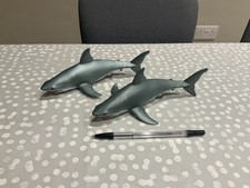 papo sharks x 2