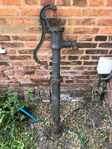 Vintage cast iron garden water - vintage,