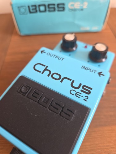 Boss chorus effect - ,