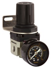 Air Pressure Regulator c/w with Gauge and bracket for compressors, Spray Systems