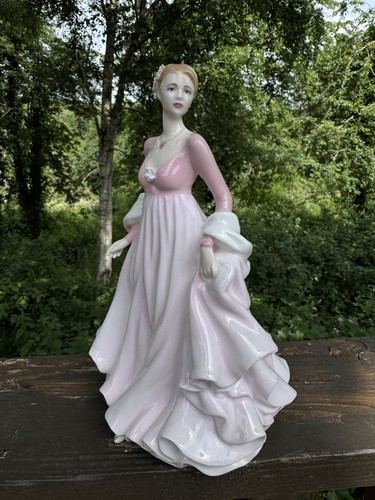 Coalport figurine perfect - coalport,