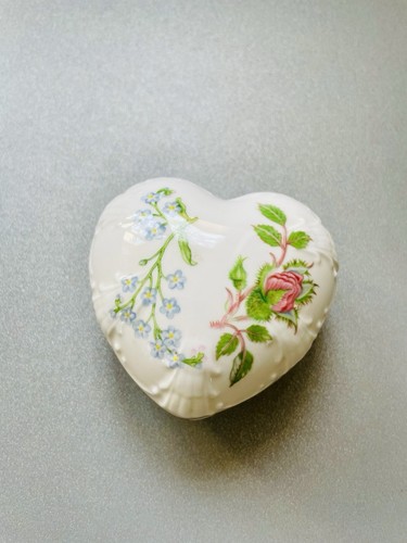 Aynsley fine bone - fine, china